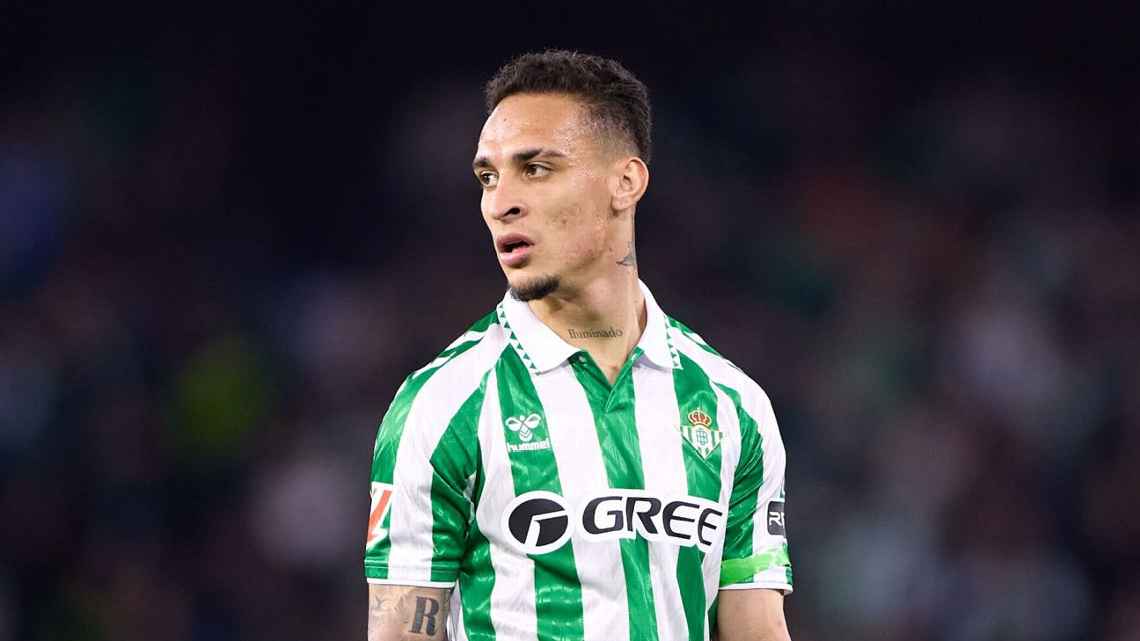 Novela de Antony ganha reviravolta com Betis ‘retirando’ proposta ao Manchester United