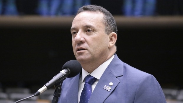 Deputado Propõe Imposto Retroativo sobre Apostas Online