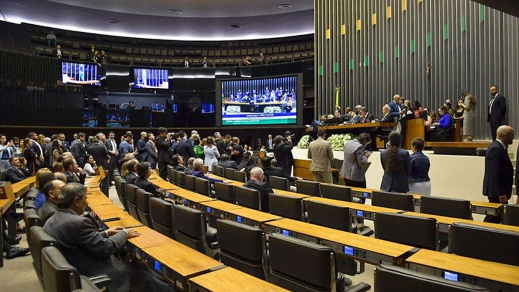 Bets buscam acordo com governo para reduzir carga tributária