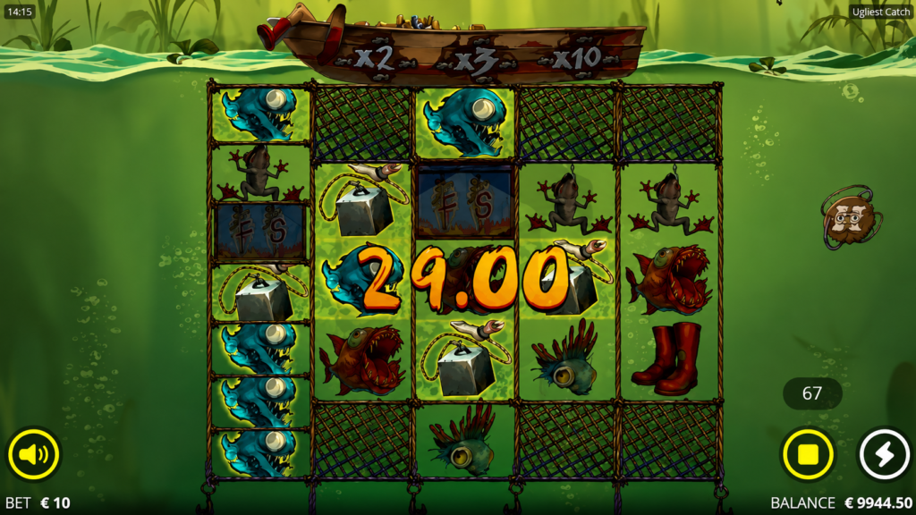Rodada do slot Ugliest Catch da Nolimit City exibindo a grade 5x5 com posições bloqueadas, peixes mutantes, símbolos especiais, multiplicadores e mecânicas de alta volatilidade durante um ganho.